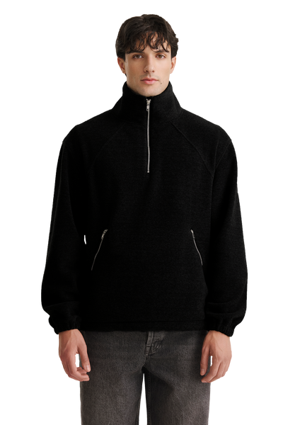 Albris Fleece Black model front