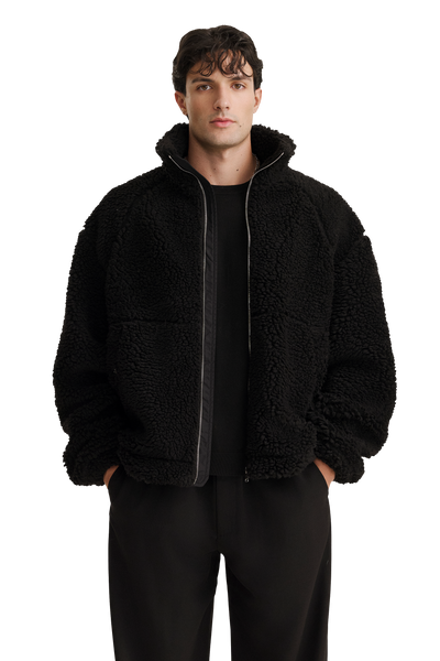 CLARIDEN_Black_Model_Front2