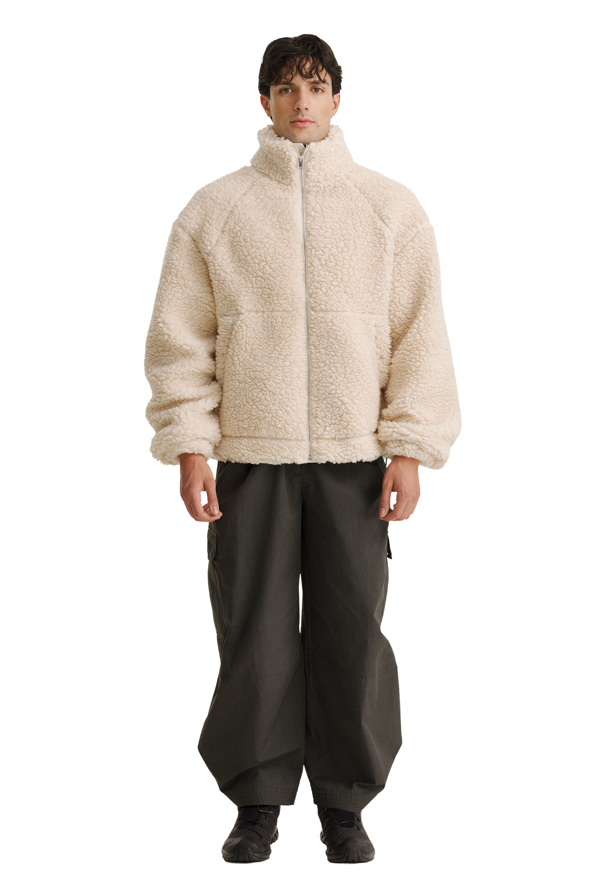 CLARIDEN_White_Model_Fullbody2